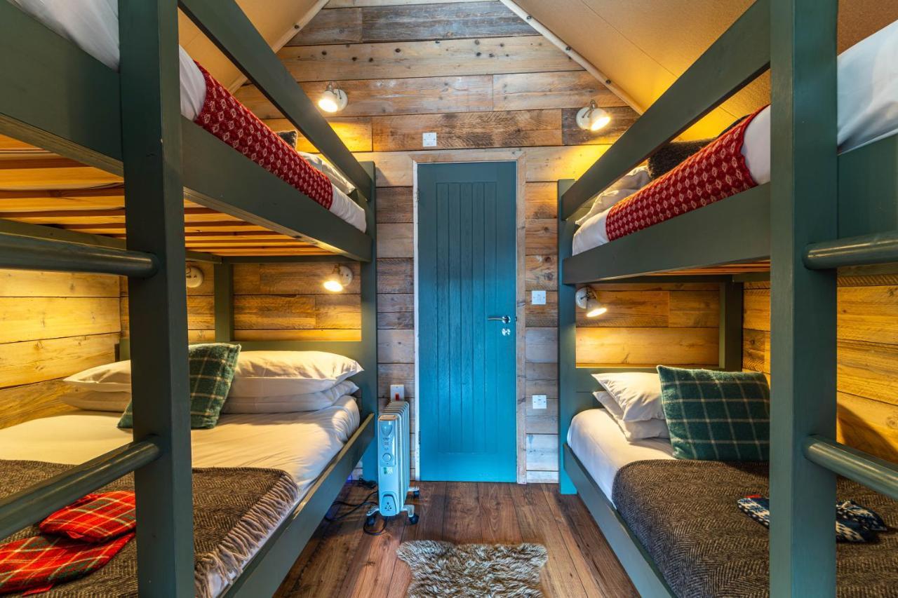 ホテル Llechwedd Glamping ブライナイ・フェスティニオグ エクステリア 写真